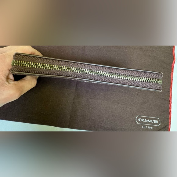 Coach Lexy Burgundy Brown leather trim zip wallet+Dustbag NWOT - Picture 2 of 9